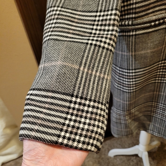 Joe Fresh Gray & Black Plaid Coat - Picture 4 of 9